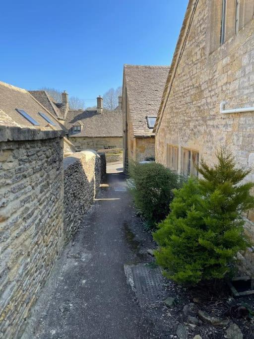 Fordview Cottage Is Full Of Cotwolds Charm Upper Slaughter Exterior foto