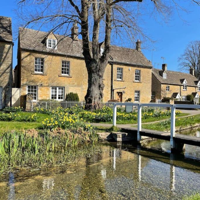 Fordview Cottage Is Full Of Cotwolds Charm Upper Slaughter Exterior foto